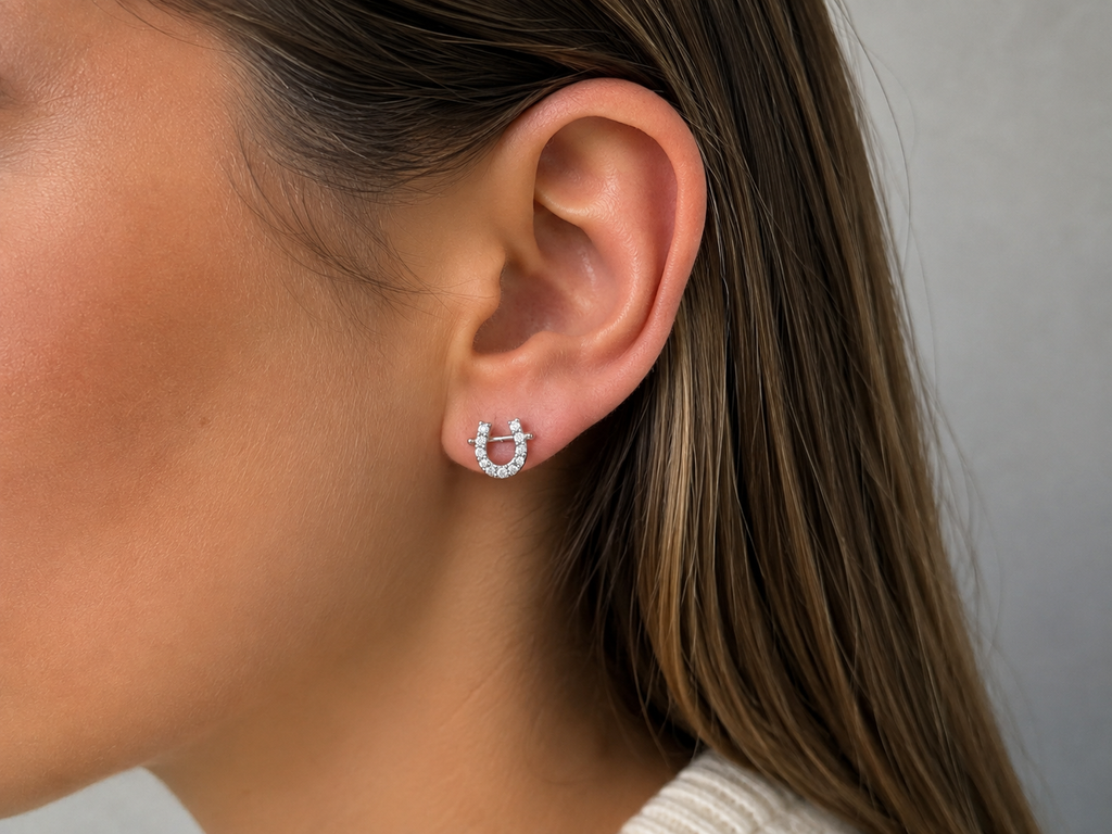 Eleganter Hufeisen-Ohrring aus 925 Sterling Silber