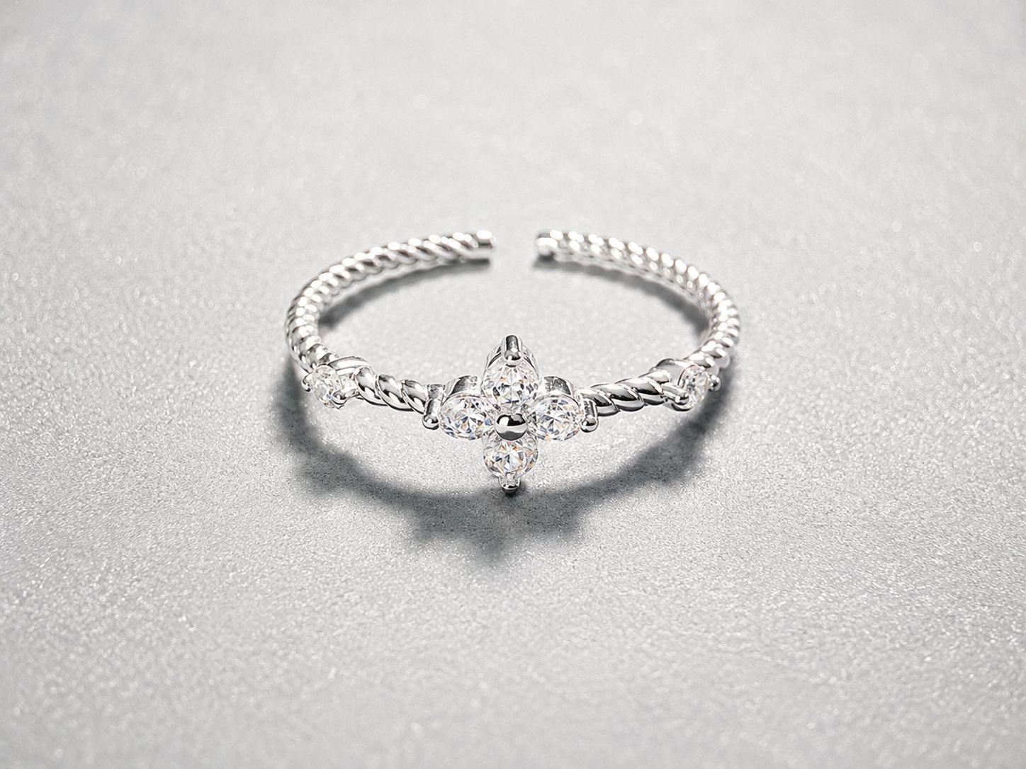 Elegante Damenringe aus 925 Sterling Silber – größenverstellbar